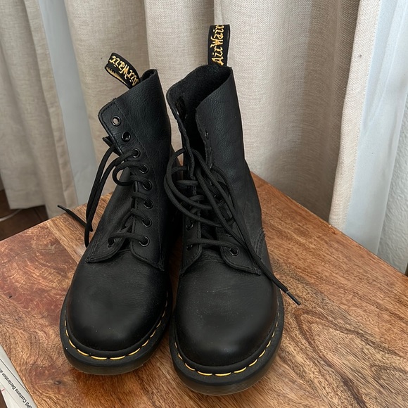 Dr Martens 1940 Pascual Boots - Picture 2 of 4